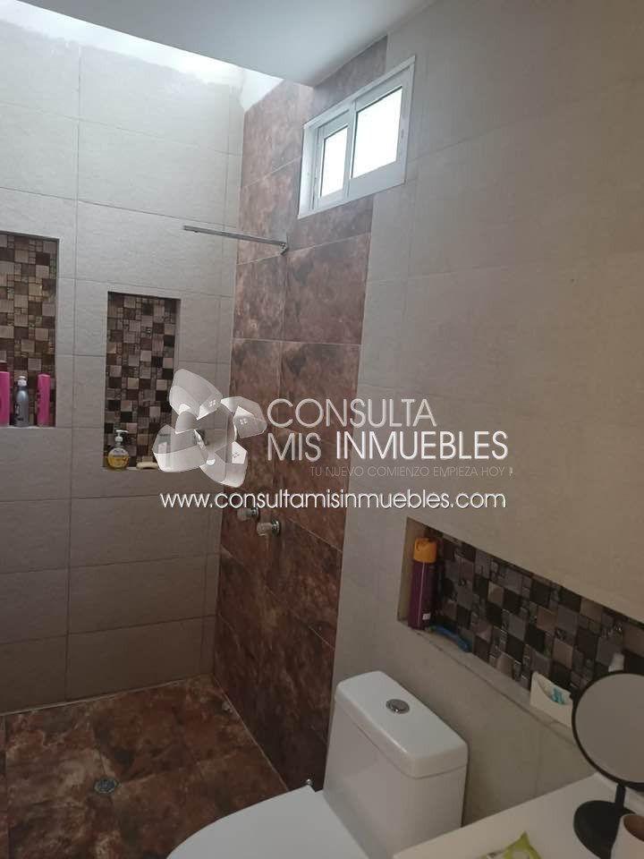 Vendo Casa en el Barrio La Reforma en Cali, Valle Del Cauca de Colombia | Consulta Mis Inmuebles S.A.S. | Tu nuevo comienzo empieza hoy!