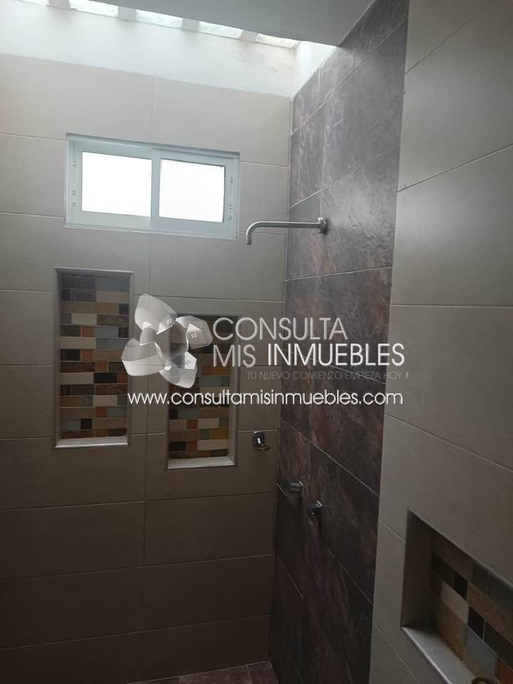 Vendo Casa en el Barrio La Reforma en Cali, Valle Del Cauca de Colombia | Consulta Mis Inmuebles S.A.S. | Tu nuevo comienzo empieza hoy!