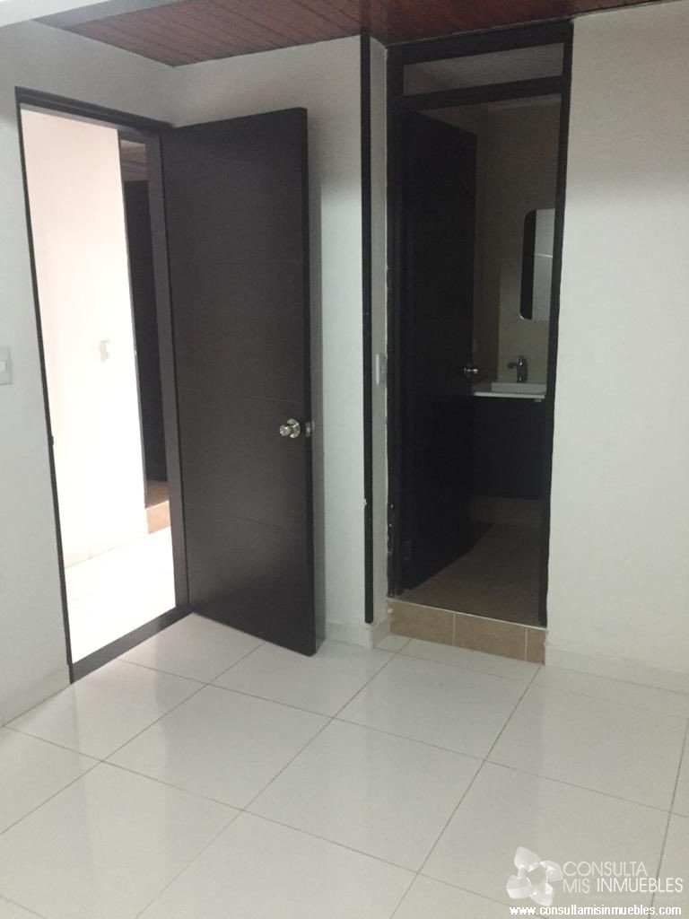 Vendo Casa en el Barrio Urbanización Varsovia en Ibagué, Tolima de Colombia | Consulta Mis Inmuebles S.A.S. | Tu nuevo comienzo empieza hoy!