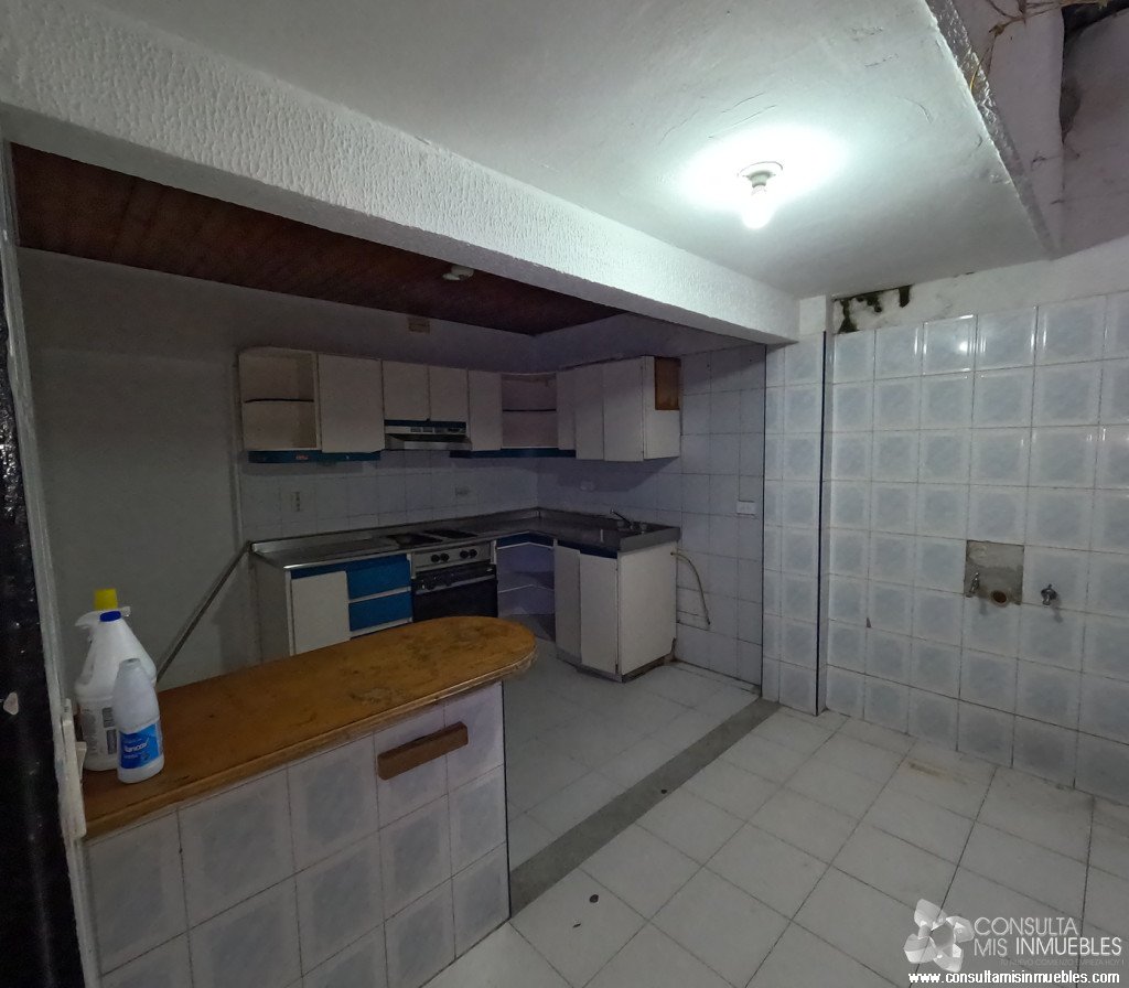 Vendo Casa en el Barrio Castellana en Ibagué, Tolima de Colombia | Consulta Mis Inmuebles S.A.S. | Tu nuevo comienzo empieza hoy!