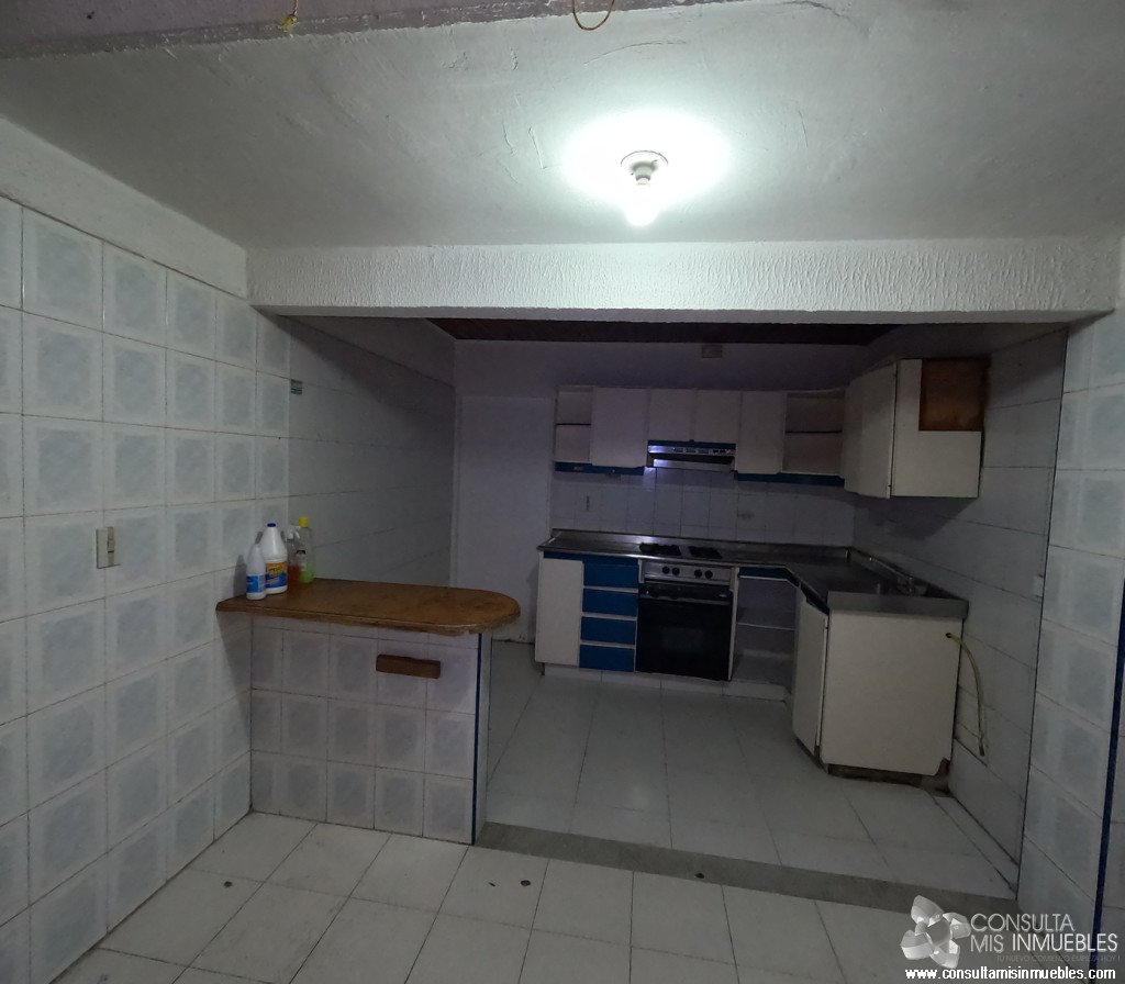 Vendo Casa en el Barrio Castellana en Ibagué, Tolima de Colombia | Consulta Mis Inmuebles S.A.S. | Tu nuevo comienzo empieza hoy!