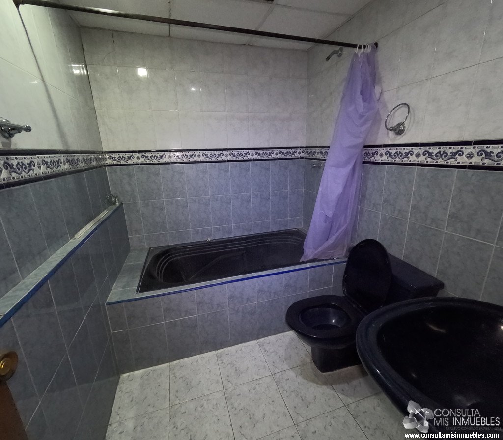 Vendo Casa en el Barrio Castellana en Ibagué, Tolima de Colombia | Consulta Mis Inmuebles S.A.S. | Tu nuevo comienzo empieza hoy!
