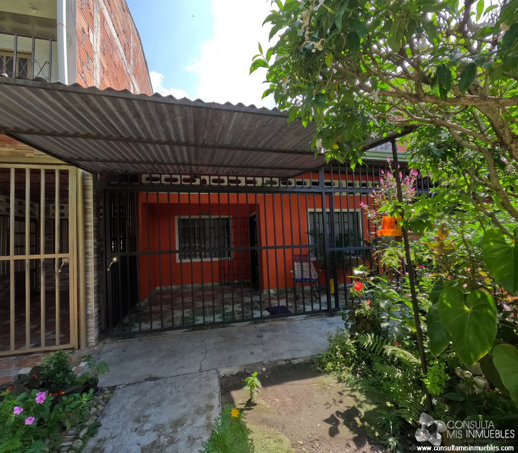 Vendo Casa en el Barrio Artemo De Jesús Caviedes en Mariquita, Tolima de Colombia | Consulta Mis Inmuebles S.A.S. | Tu nuevo comienzo empieza hoy!