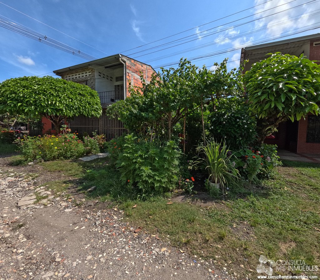 Vendo Casa en el Barrio Artemo De Jesús Caviedes en Mariquita, Tolima de Colombia | Consulta Mis Inmuebles S.A.S. | Tu nuevo comienzo empieza hoy!