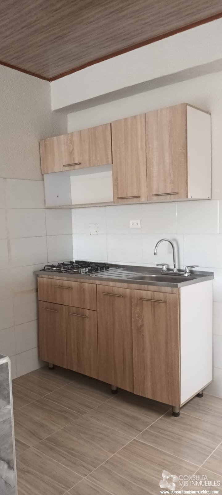 Vendo Casa  Complejo de Casas  Ibagué, Tolima de Colombia | Consulta Mis Inmuebles S.A.S. | Tu nuevo comienzo empieza hoy!