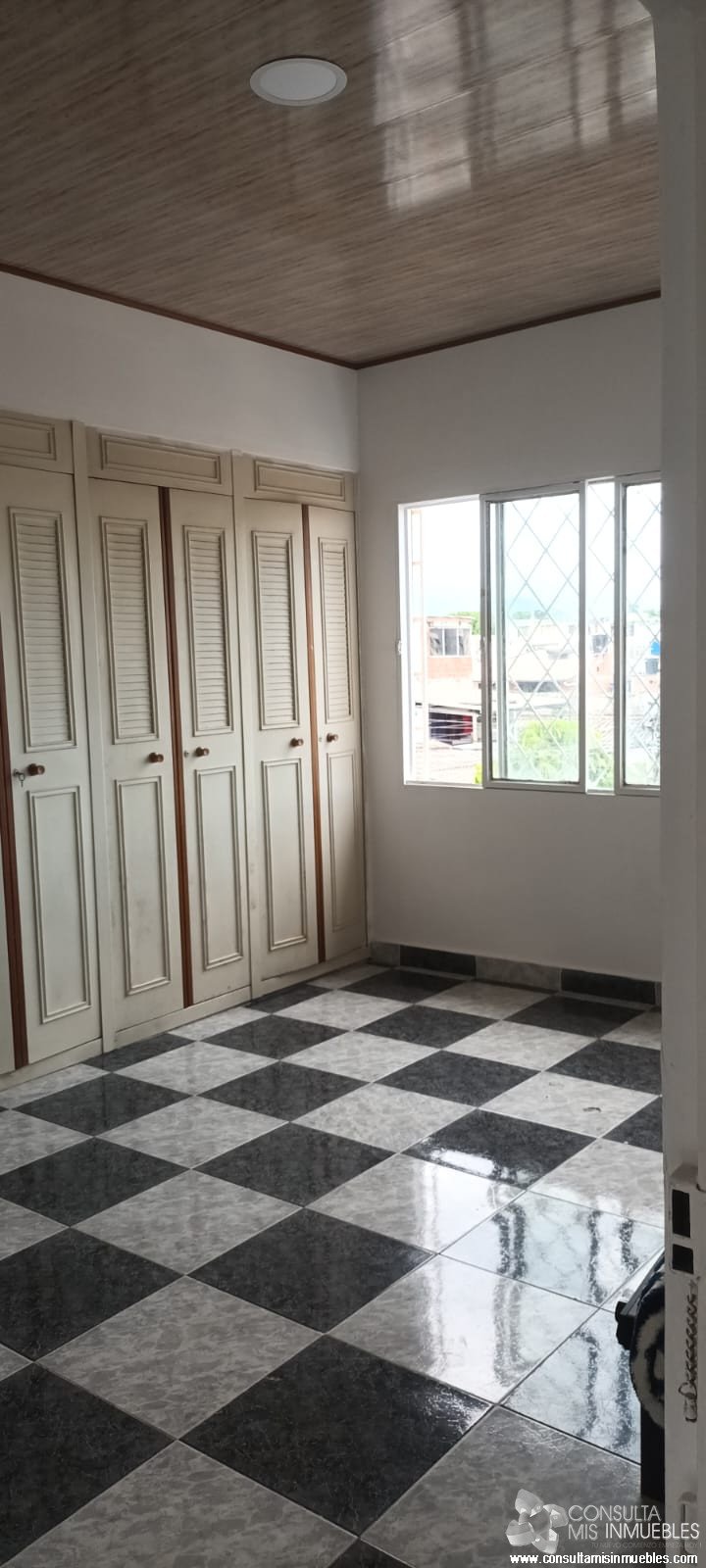 Vendo Casa  Complejo de Casas  Ibagué, Tolima de Colombia | Consulta Mis Inmuebles S.A.S. | Tu nuevo comienzo empieza hoy!