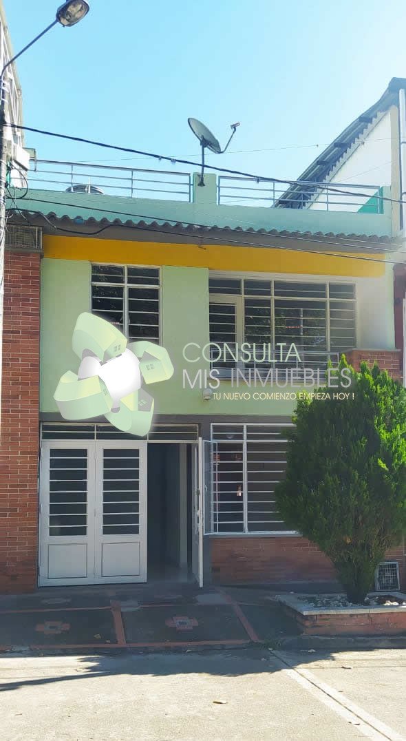 ✨ ¡OPORTUNIDAD ÚNICA! CASA DE 3 NIVELES EN VENTA EN BOSQUES DE VARSOVIA✨ | Consulta Mis Inmuebles S.A.S. | Tu nuevo comienzo empieza hoy!