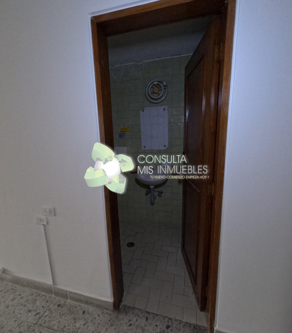 📍 ¡Excelente Vitrina Comercial! Local en 4.° piso sobre la estratégica Calle 11 (Centro de Ibagué). | Consulta Mis Inmuebles S.A.S. | Tu nuevo comienzo empieza hoy!